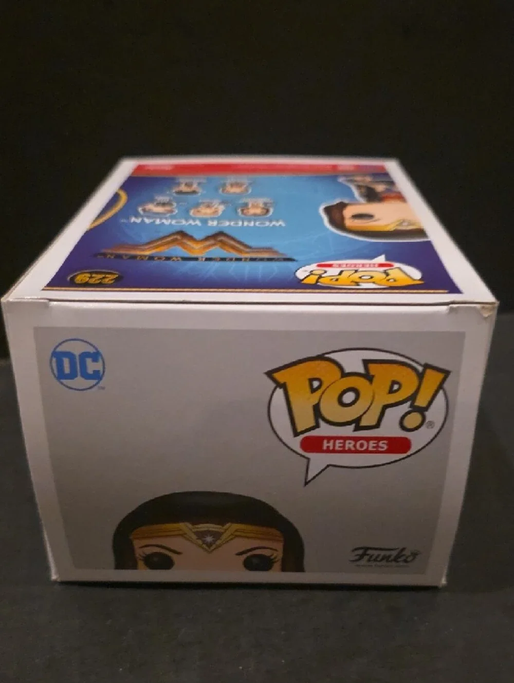 Funko Wonder Woman Pop! Heroes Figure - Gold, Red & Blue - Picture 6 of 7